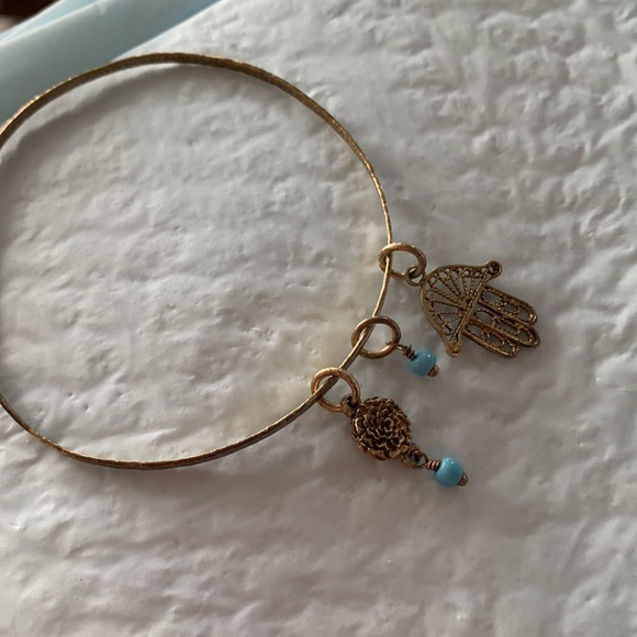 Bracelets/4 each different - Picture 4 of 10